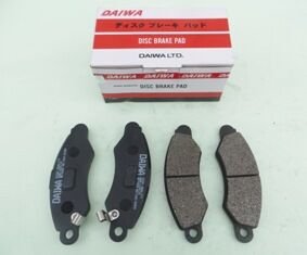 SUZUKI SWIFT- SD/HB- 97/04; ÖN FREN BALATASI MACAR TİPİ (DİSK) (131,1X44,6X14) (DAIWA) 55200-80E10